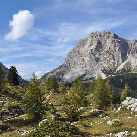 Piccolo Hotel Claudia No Pets San Vigilio Di Marebbe Luaran gambar