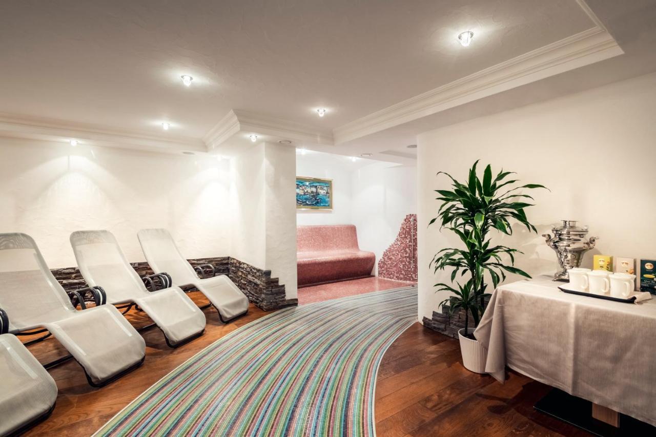 Piccolo Hotel Claudia No Pets San Vigilio Di Marebbe Luaran gambar