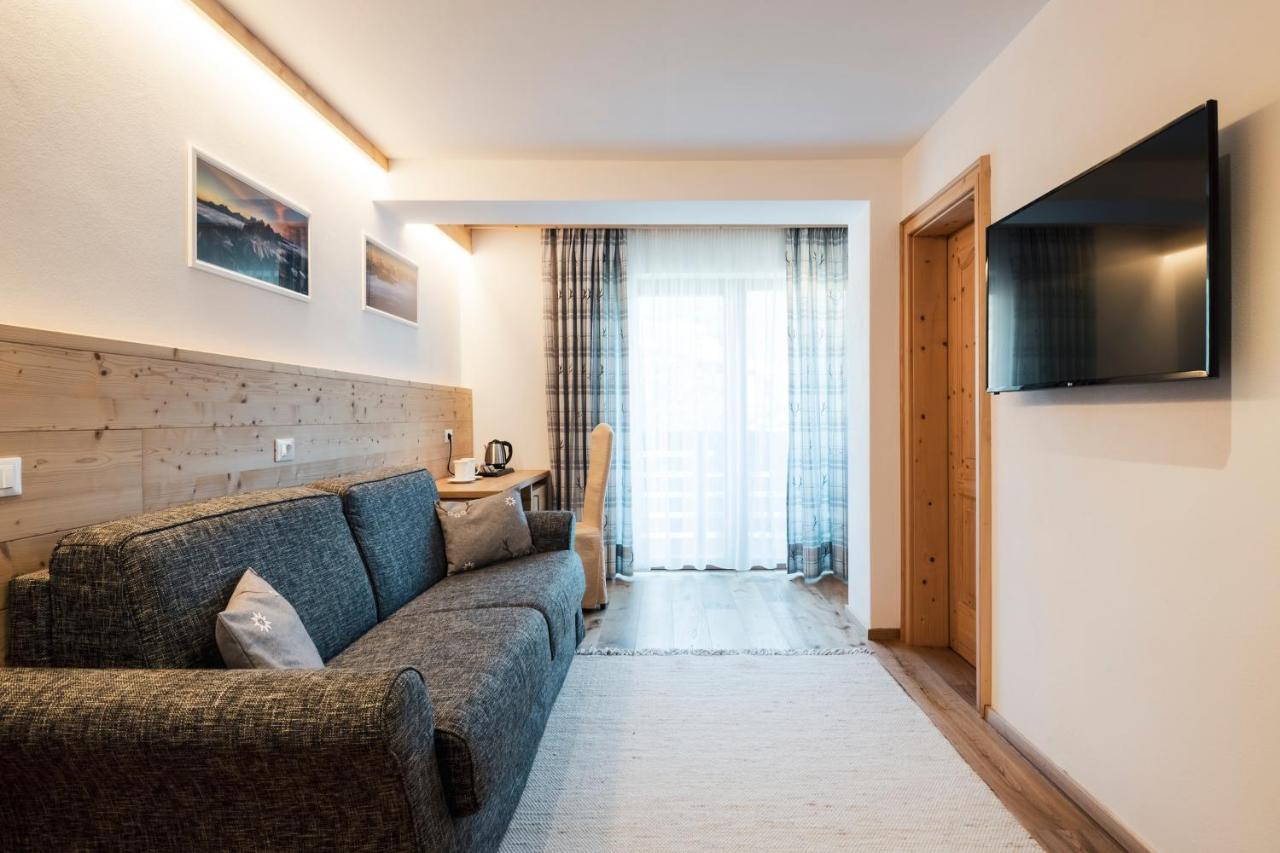 Piccolo Hotel Claudia No Pets San Vigilio Di Marebbe Luaran gambar