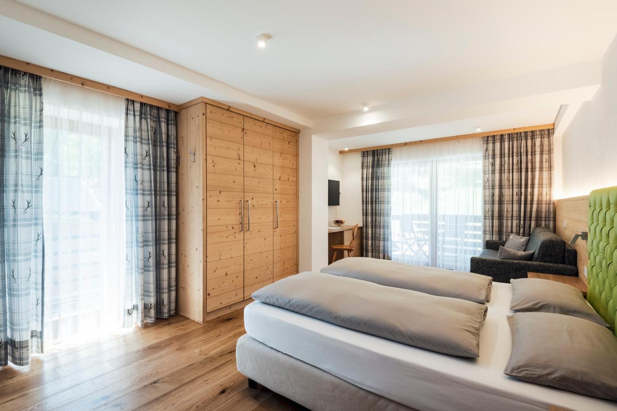 Piccolo Hotel Claudia No Pets San Vigilio Di Marebbe Luaran gambar