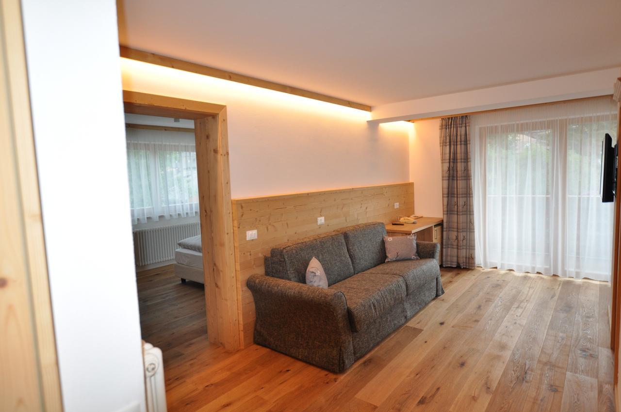 Piccolo Hotel Claudia No Pets San Vigilio Di Marebbe Luaran gambar